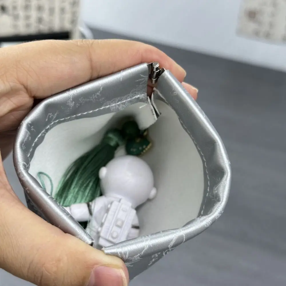 Mini bolsa de maquillaje para lápiz labial Simple, bolsa organizadora de cosméticos de viaje portátil, bolsas pequeñas con llaves de nailon para mujeres y niñas - imagen 3