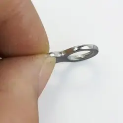 Nuevos llaveros reales de aleación de titanio, llaveros de aleación de titanio súper ligeros, llavero de coche para hombre, regalo creativo masculino