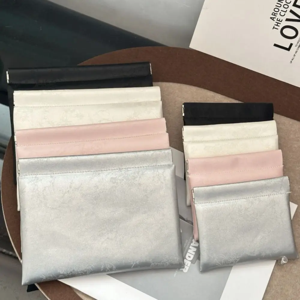 Mini bolsa de maquillaje para lápiz labial Simple, bolsa organizadora de cosméticos de viaje portátil, bolsas pequeñas con llaves de nailon para mujeres y niñas