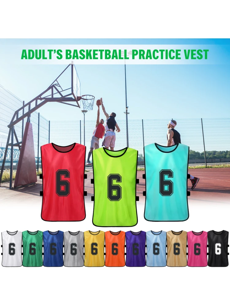Experimente la emoción de la práctica de baloncesto con nuestros vibrantes chalecos numerados