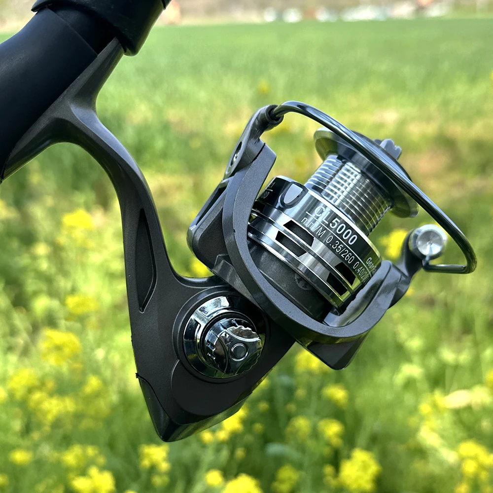 Carretes de pesca de alta calidad, carrete de aleación 5,2: 1, carrete giratorio de fundición larga de alta velocidad, serie 2000-7000 para toda el agua - imagen 5