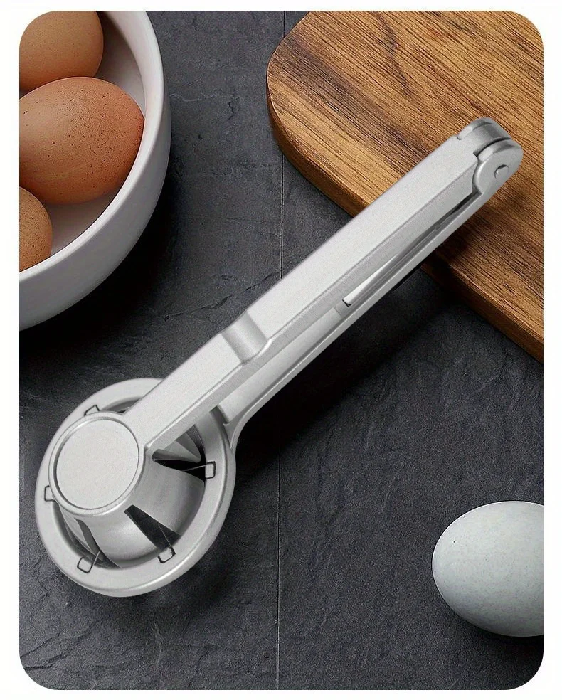 Rebanador de huevos de acero inoxidable sobre encimera