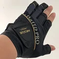 3 cut black