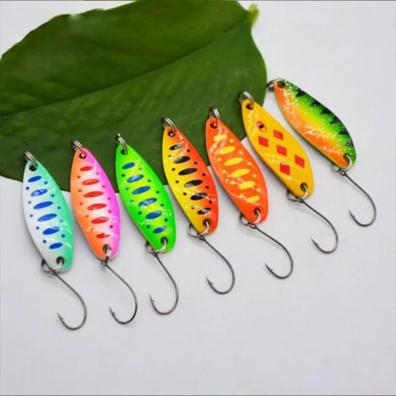 OUTKIT 7 Uds mezcla de colores 3, cm 3,5g cuchara de Pesca señuelo cebo de natación Isca trucha Artificial Pesca aparejos de Pesca Leurre Truite cucharas