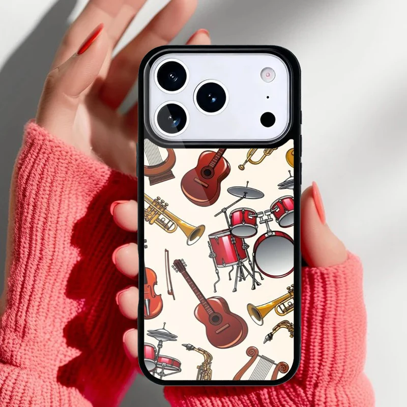 Detalle del estampado de batería en la funda Krajews