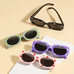Gafas de sol para niños con estampado de corazón y protección solar a la moda UV400 de 2 a 8 años, gafas de sol rectangulares para niños