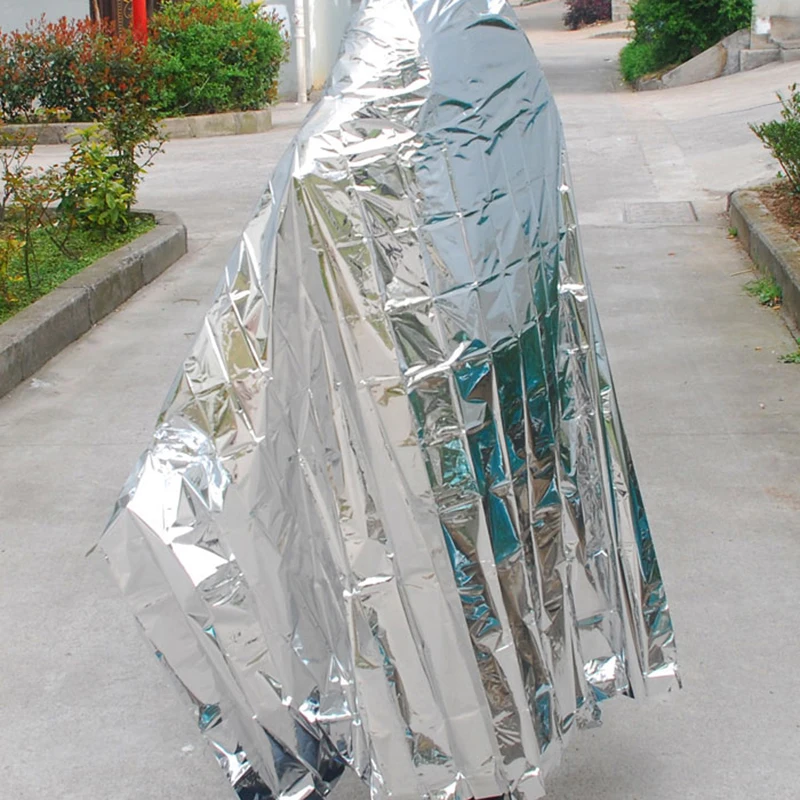 Protéjase con mantas de emergencia reflectantes