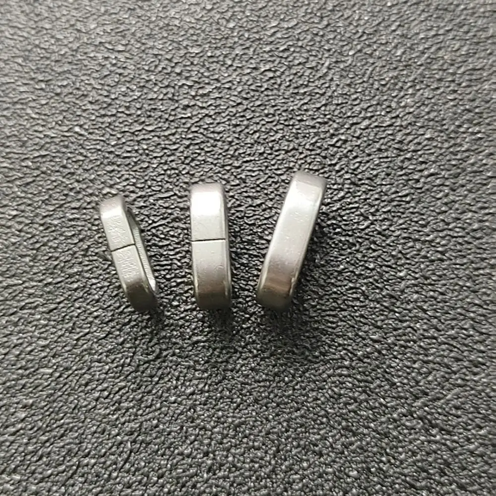Hebilla titanio gris para llavero EDC, herramienta de exterior - imagen 3