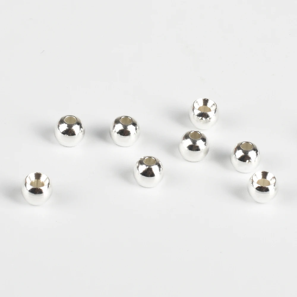 Estas cuentas metálicas brillantes son perfectas para la elaboración y la decoración.