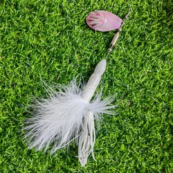 Spinnerbucktail Metálico para Lucio – Plumas Artificiales Vibrantes