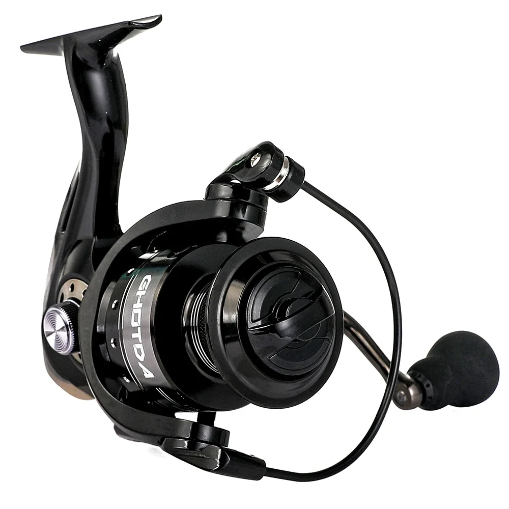 un carrete de pesca de alta calidad diseñado para precisión y rendimiento