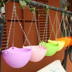 Maceta colgante de resina reforzada con cadena para flores y plantas