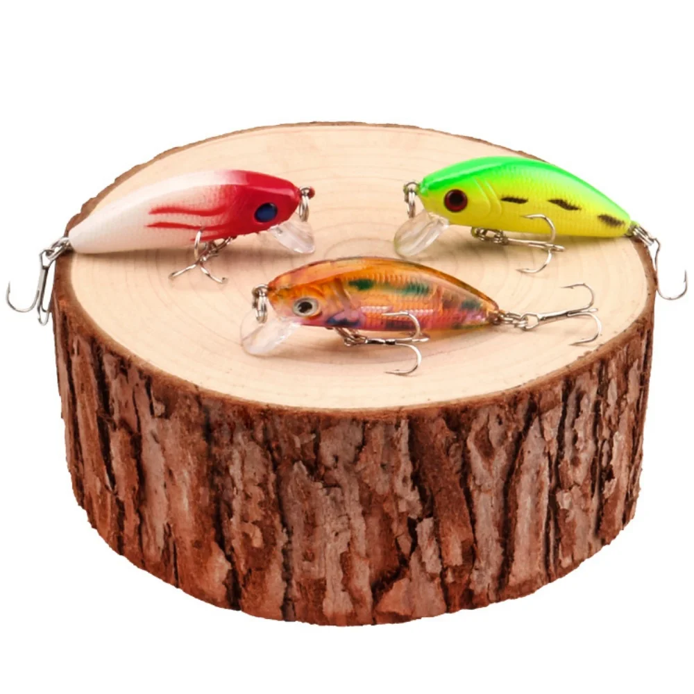 Señuelos flotantes de pesca de pececillos, cebo de plástico Artificial de calidad, 5cm, 3,6g, aparejos de pesca de lubina, carpa y Lucio, 1 unidad