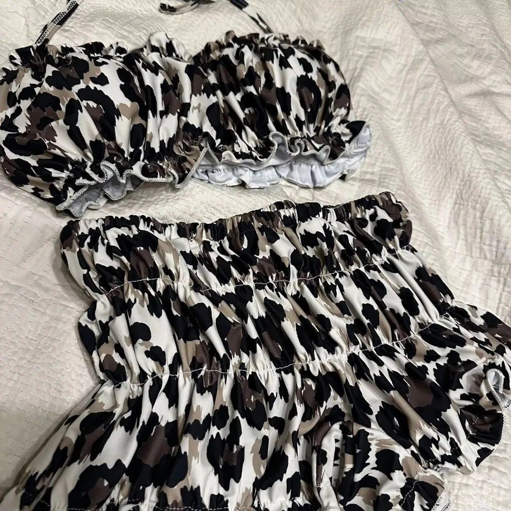 Bikini Leopardo Vintage Mujer Tirantes Cuello – Playa Verano - imagen 2
