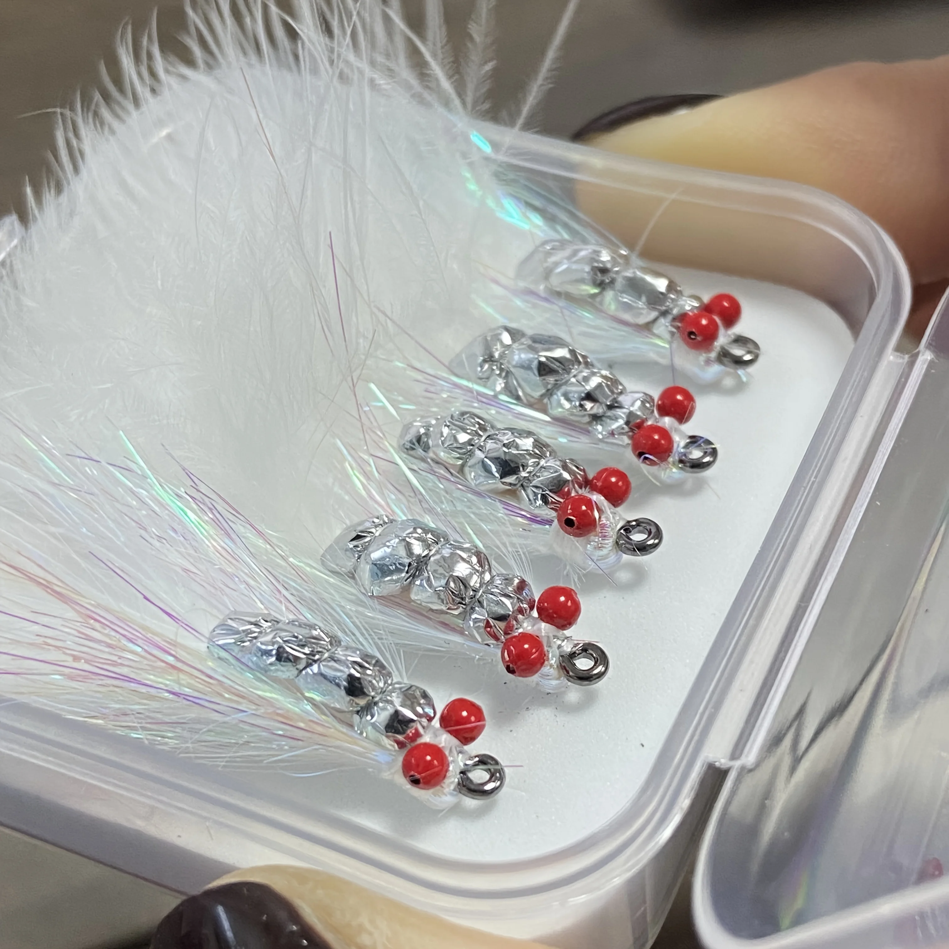 5 uds pesca con mosca tela de fibra suave de hielo Charlie señuelo boca curva perca mandarines cola roja señuelo gancho para el cabello - imagen 2