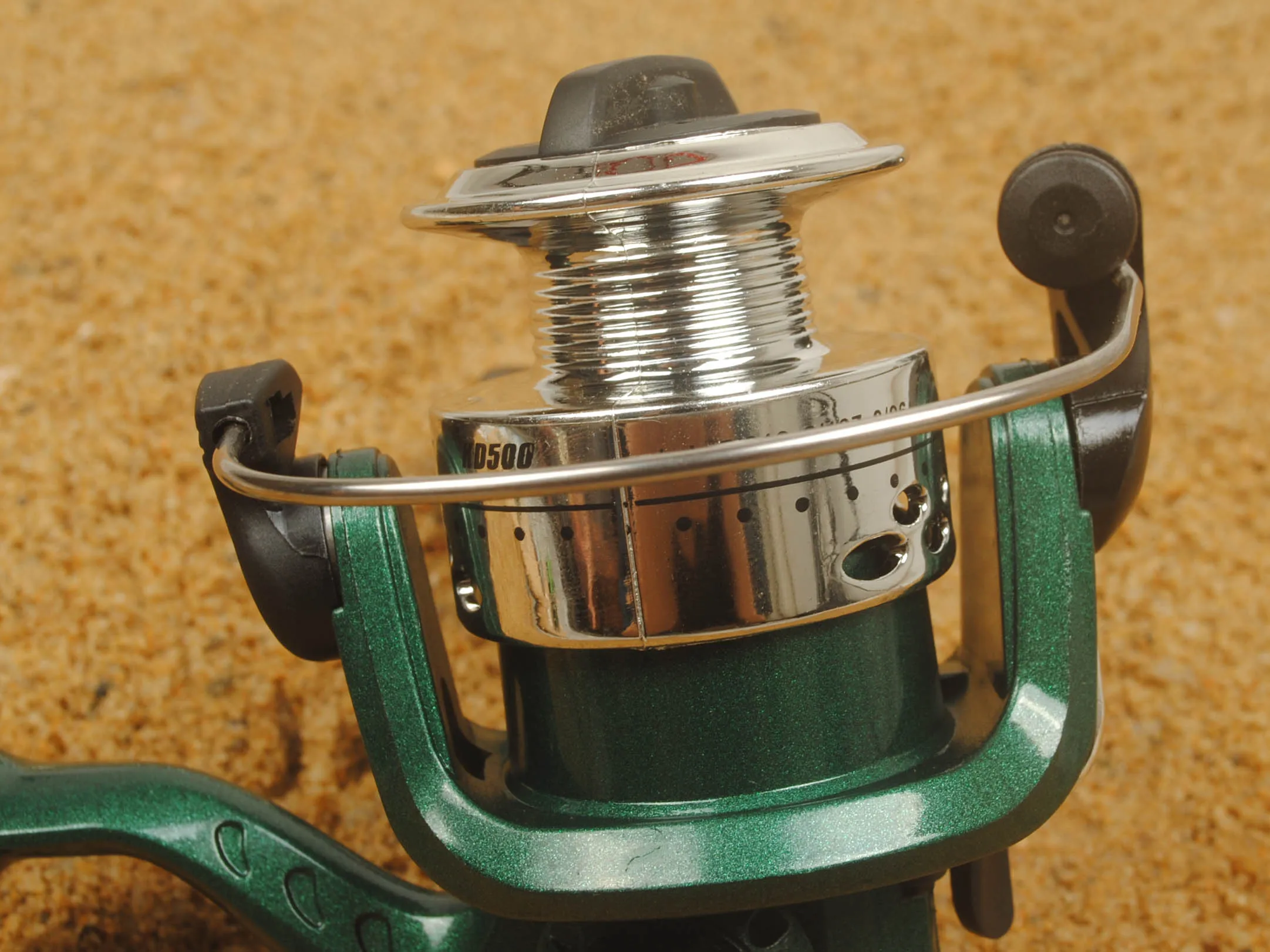 Carretes de pesca giratorios ultraligeros, arrastre delantero pequeño, nivel de entrada, 500, relación de transmisión 5,2: 1 3BB, carrete de plástico para mano izquierda/derecha - imagen 3