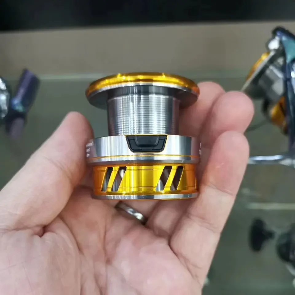 un carrete de pesca de alta calidad diseñado para precisión y rendimiento