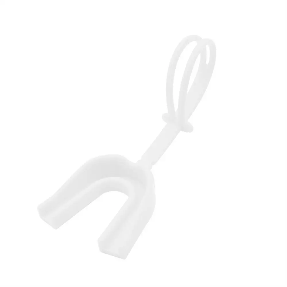 una protección dental blanca con mango de bucle