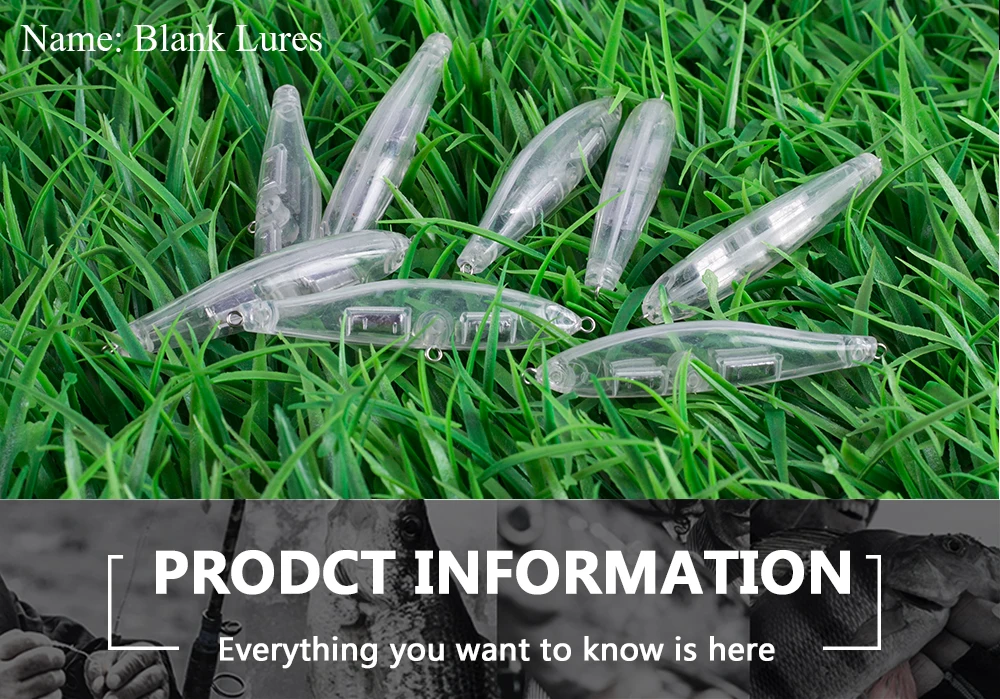 Un grupo de objetos de plástico blanco se pone en un campo verde cubierto de hierba.