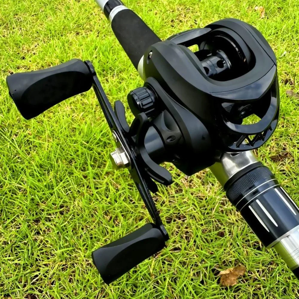 Carrete de pesca con señuelo de larga distancia, rueda ligera portátil Baitcasting, engranaje 7:2:1, arrastre máximo de 10kg, pesca en agua dulce y salada - imagen 5