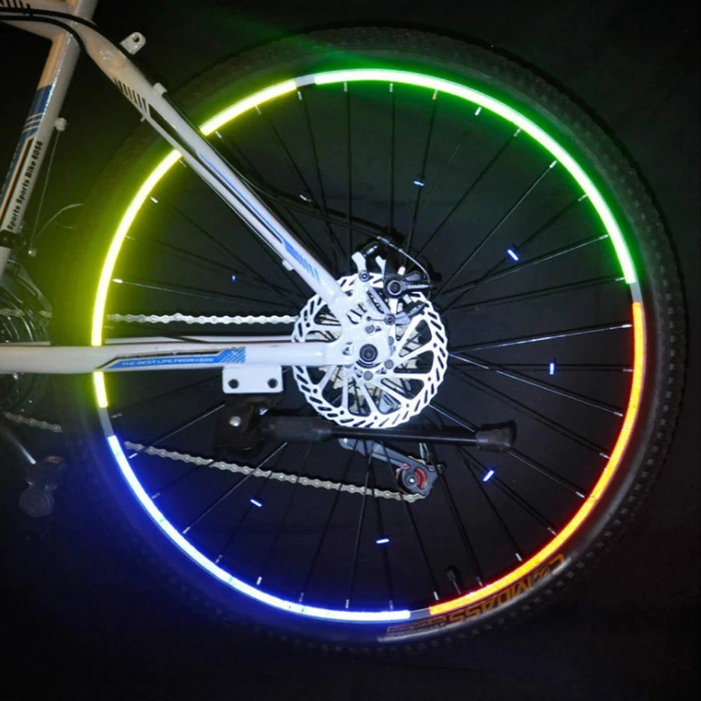 Experimente la emoción del ciclismo nocturno con vibrantes ruedas de bicicleta LED multicolor