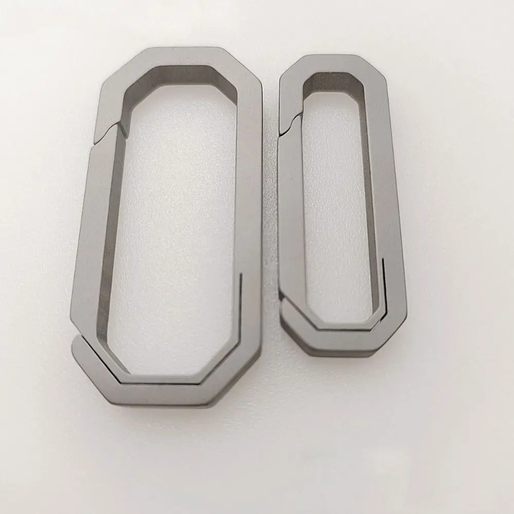 Llaveros reales de alta calidad, llaveros súper ligeros de aleación de titanio, llaveros de aleación de titanio con hebilla, regalo creativo masculino - imagen 4
