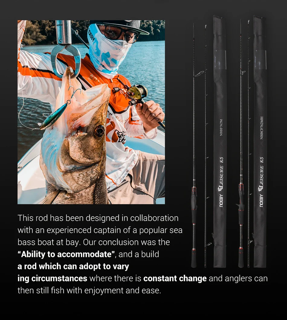 Un hombre que sostiene un pez con caña de pescar