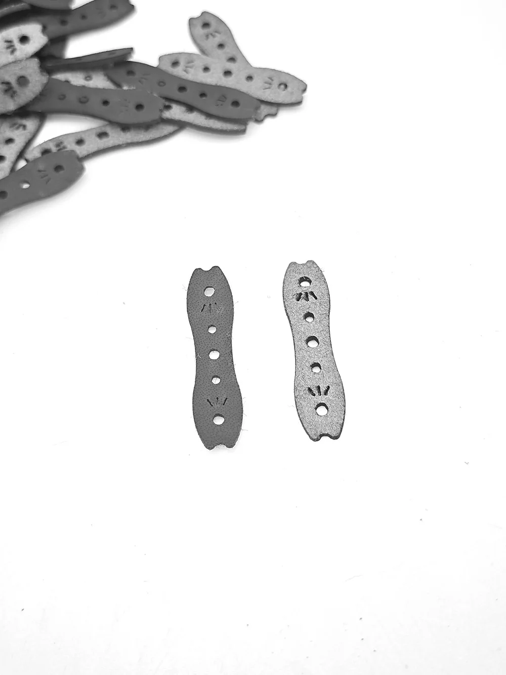 Bolsa de bola de acero de 50 Uds., banda de goma de látex, bolsa para eslinga (espesor 1,9mm), accesorios para tirachinas de tiro al aire libre - imagen 5