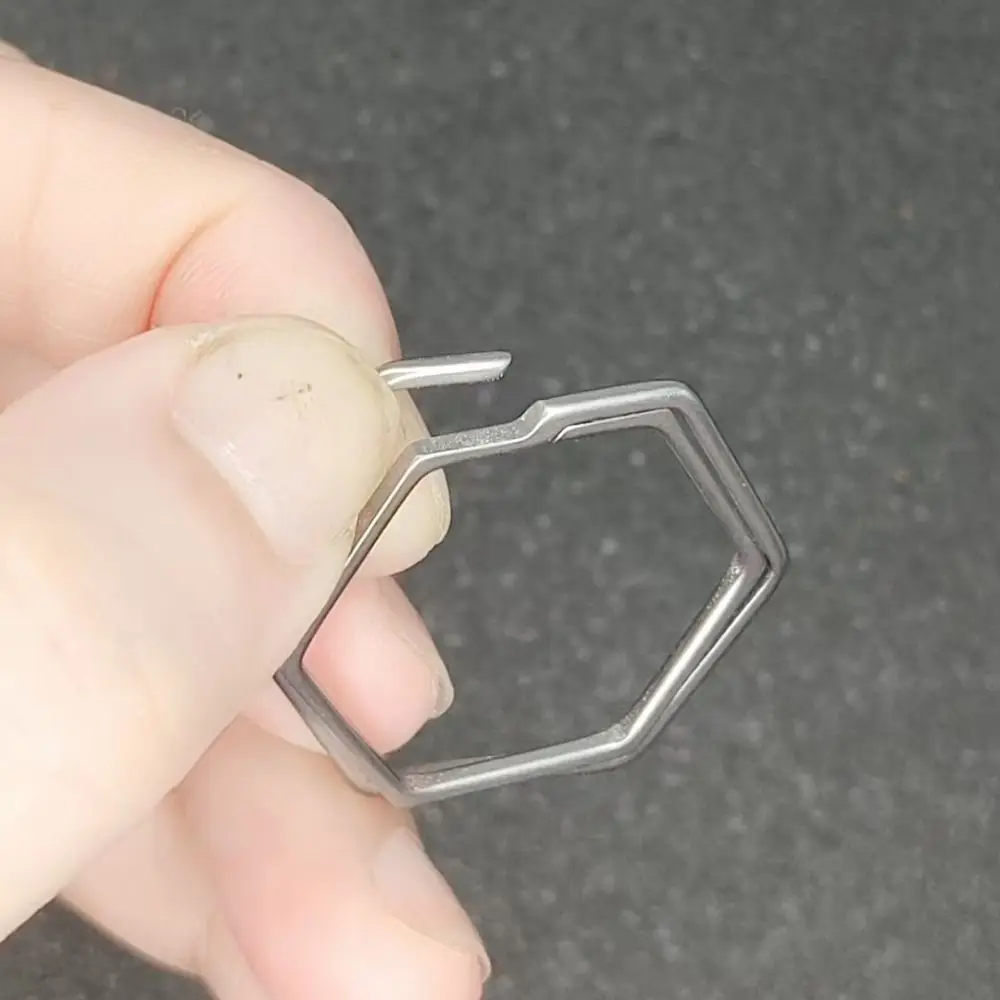 Llaveros con hebillas súper reales de alta calidad, llaveros ligeros de 23/29/34mm, llaveros de aleación de titanio, herramientas para exteriores - imagen 5