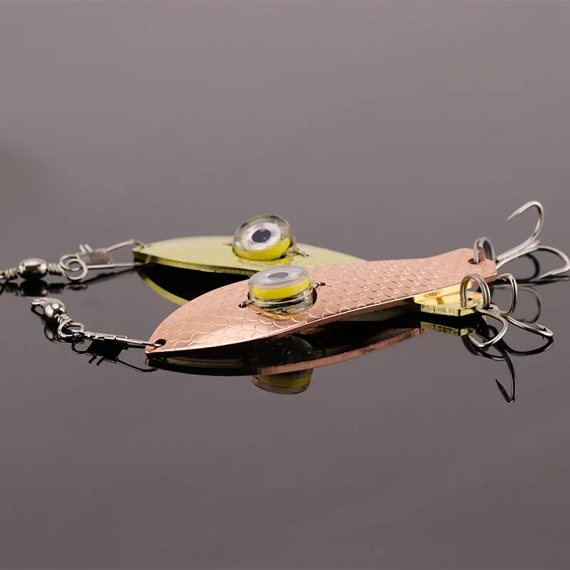 Lámpara de Flash LED de Metal con forma de ojo, señuelo giratorio para atraer peces, luz luminosa, cuchara para lubina, pesca de calamar, gota profunda bajo el agua, 1 unidad - imagen 3
