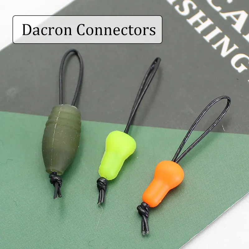 Conector Dacron tamaño S mostrando su forma alargada y cuenta visible