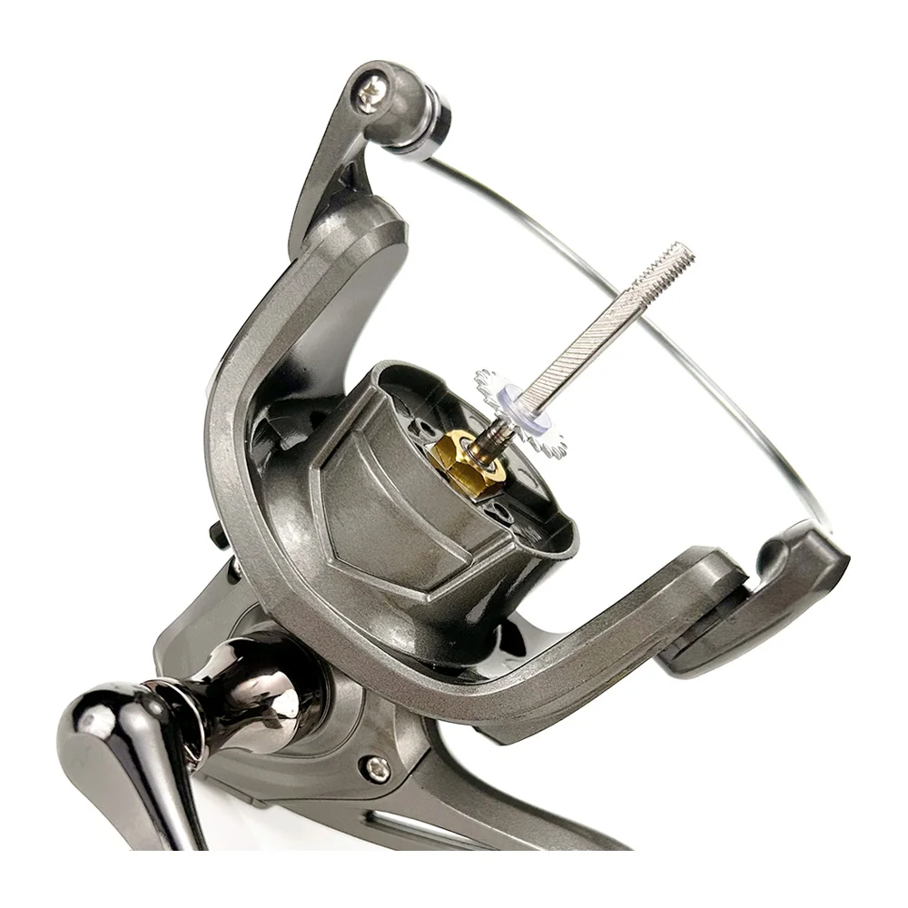 un carrete de pesca de alta calidad diseñado para precisión y durabilidad