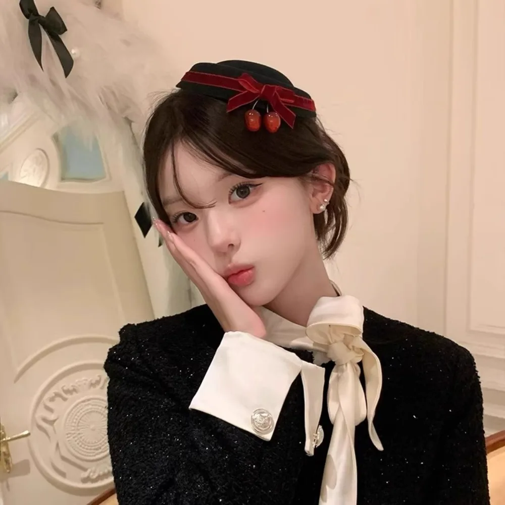 Nuevo Paño pajarita cereza gorro negro estilo francés mujeres horquilla sombreros blancos vestir - imagen 2