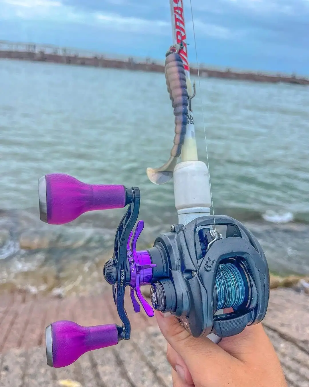 Mango de carrete Gomexus, perilla TPE que cambia de Color de 100mm para Shimano Bantam Metanium 13, pesca Daiwa Steez Abu Garcia Okuma Baitcaster - imagen 3