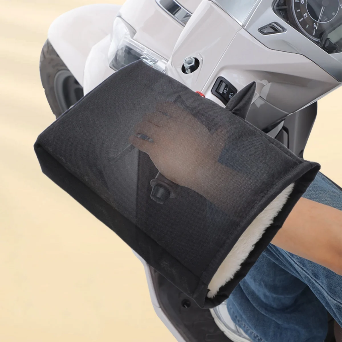 1 par de guantes de manillar a prueba de viento, guantes de invierno para mantener el calor al aire libre para motocicleta, vehículo, mango de bicicleta, guantes de cubierta protectora grande - imagen 5