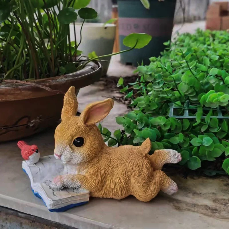 Figura de resina conejo leyendo para jardín y bonsái - imagen 3