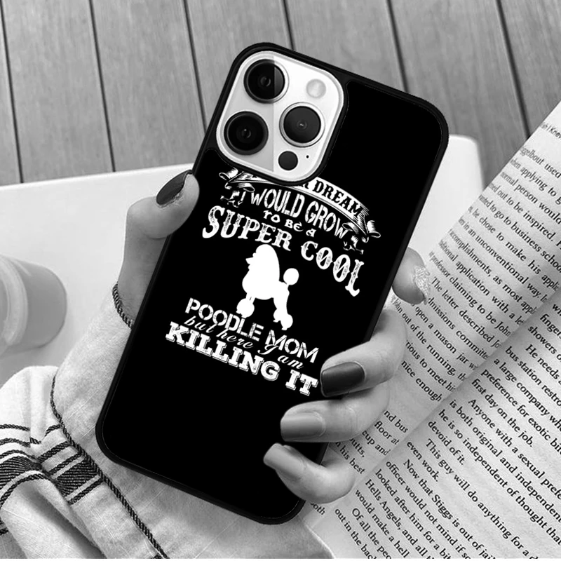 Vista trasera de la funda con diseño de poodle