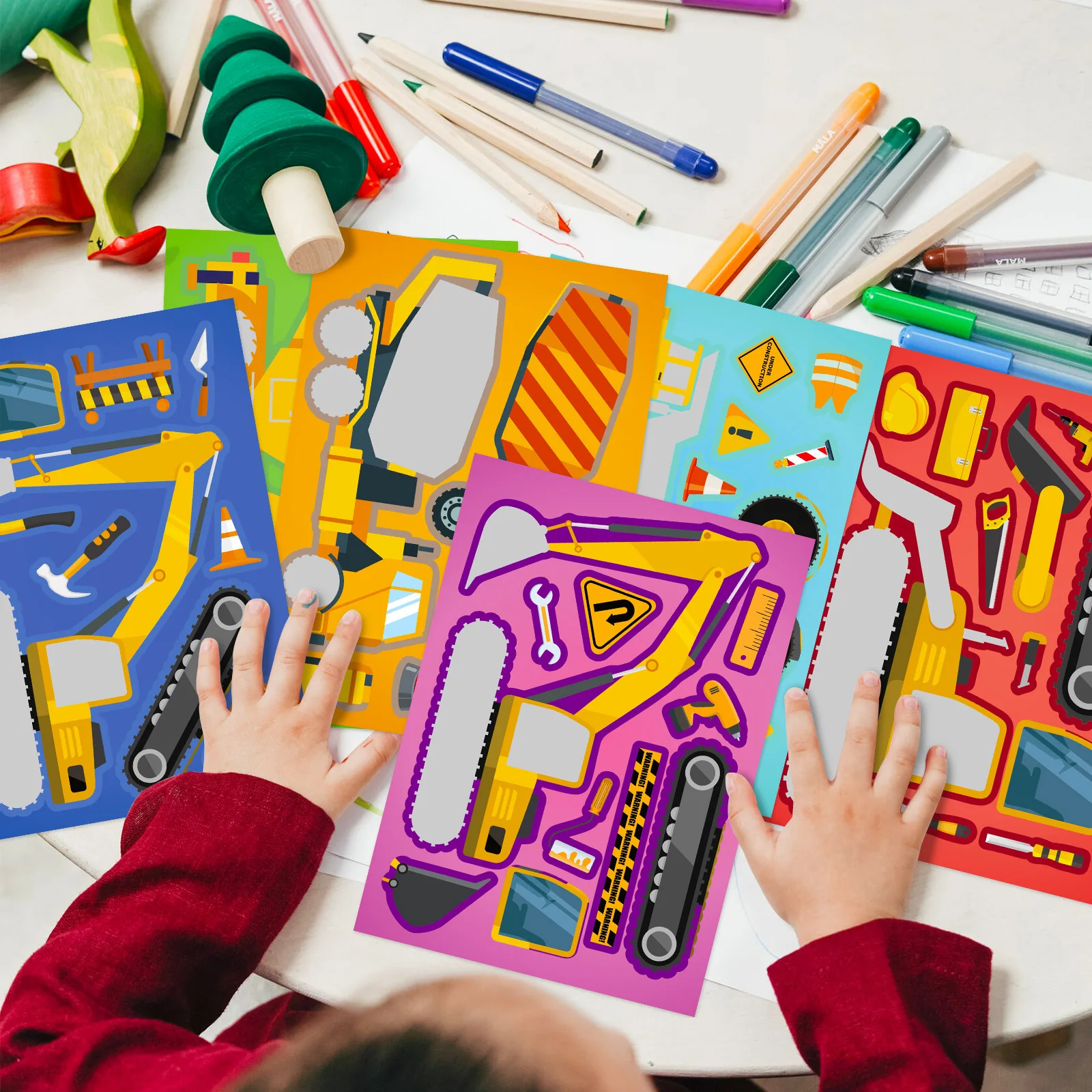 Pegatinas coloridas con temática de construcción para juego creativo y aprendizaje