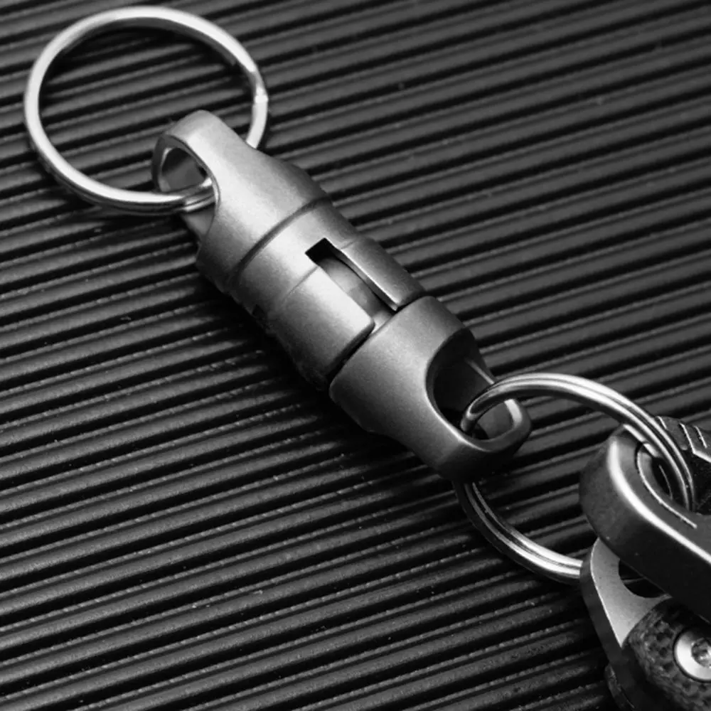 Nuevo Llavero portátil de aleación de titanio ultraligero 360 °   Llavero giratorio de latón para coche, herramienta pequeña para exteriores