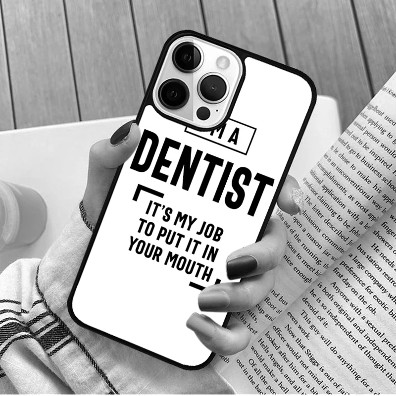 Funda colocada en iPhone mostrando ajuste