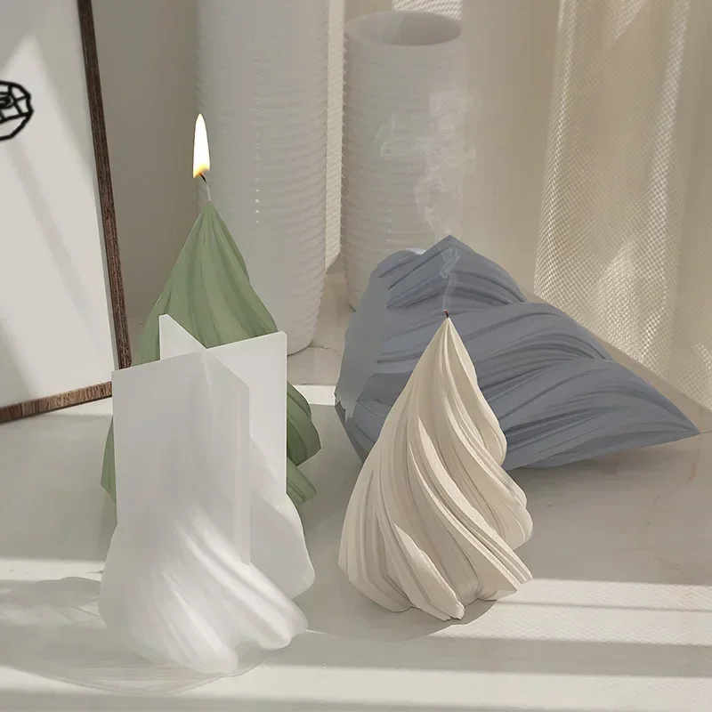 LSLANSOON-Molde de vela Irregular cónico 3D, molde de vela con raya en espiral abstracta de silicona, decoración giratoria, molde de vela para árbol de Navidad