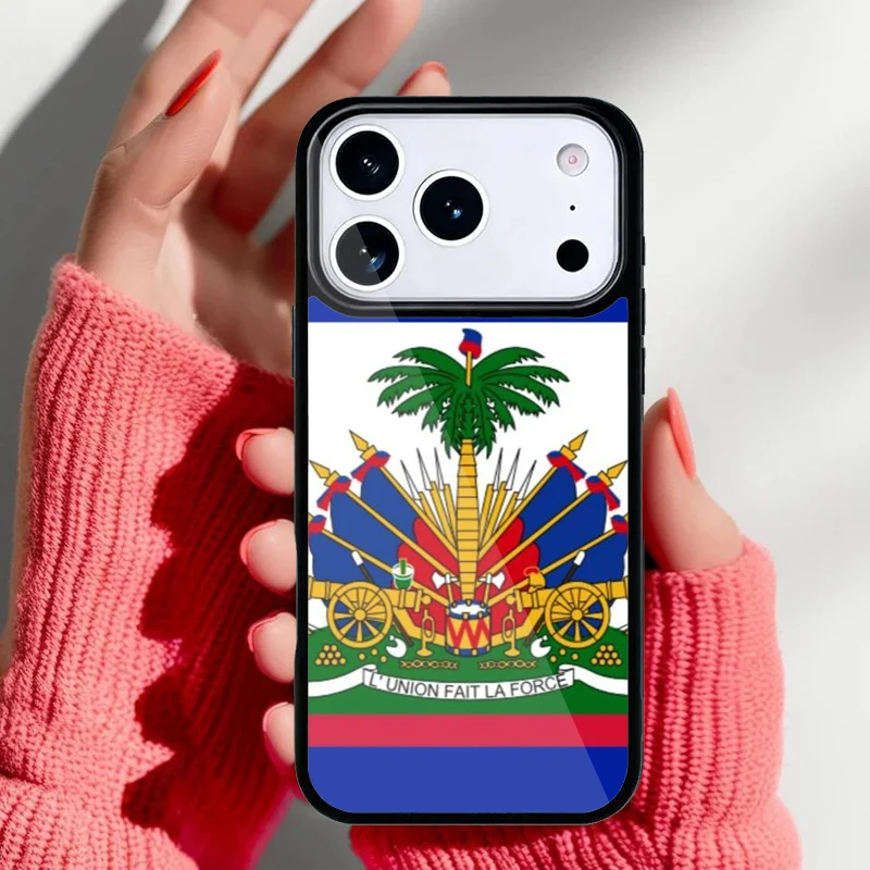 Funda mostrando el detalle del estampado haitiano