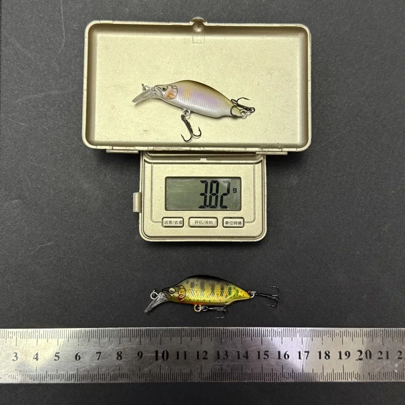 Señuelo de pesca Wobbler plano de pececillo hundido, 45mm/3,8g, cebo duro Artificial, Crankbait, trucha, lubina, aparejos - imagen 5