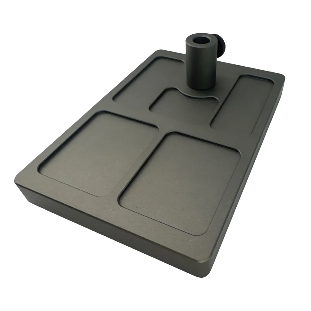 Base de pedestal de aluminio con detalle de medidas y accesorios