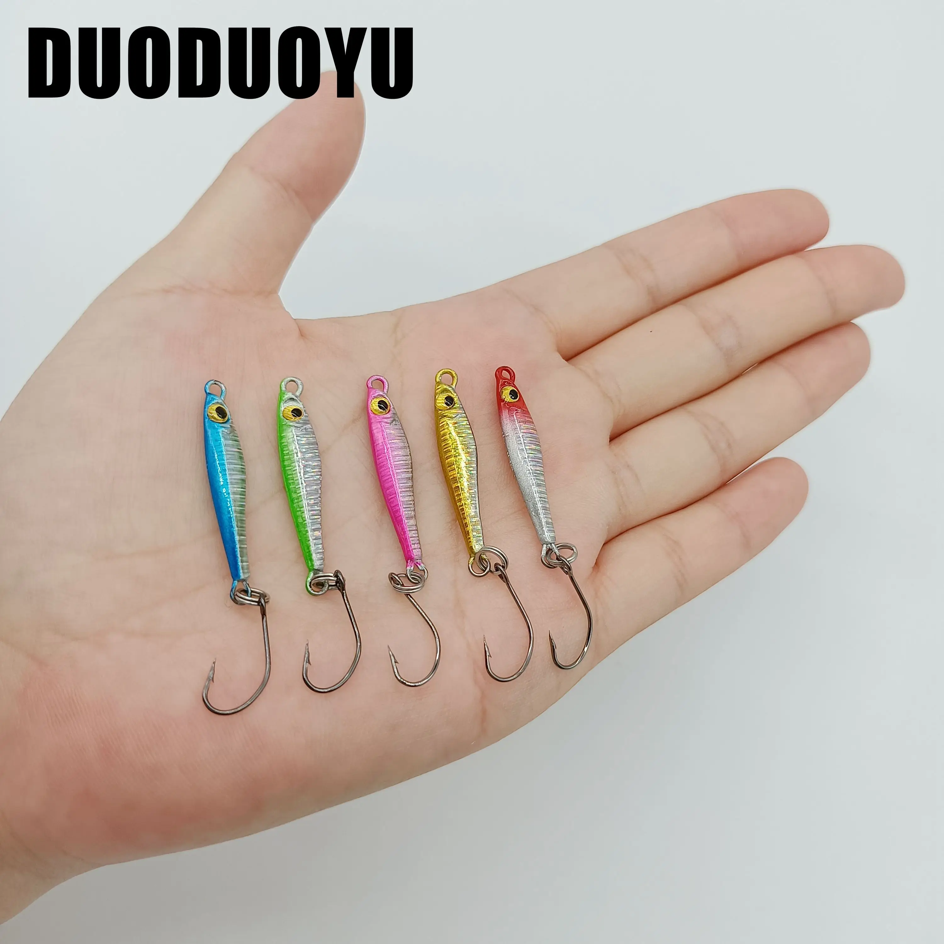 Jig de pesca DUODUOYU 3g/6g en acción