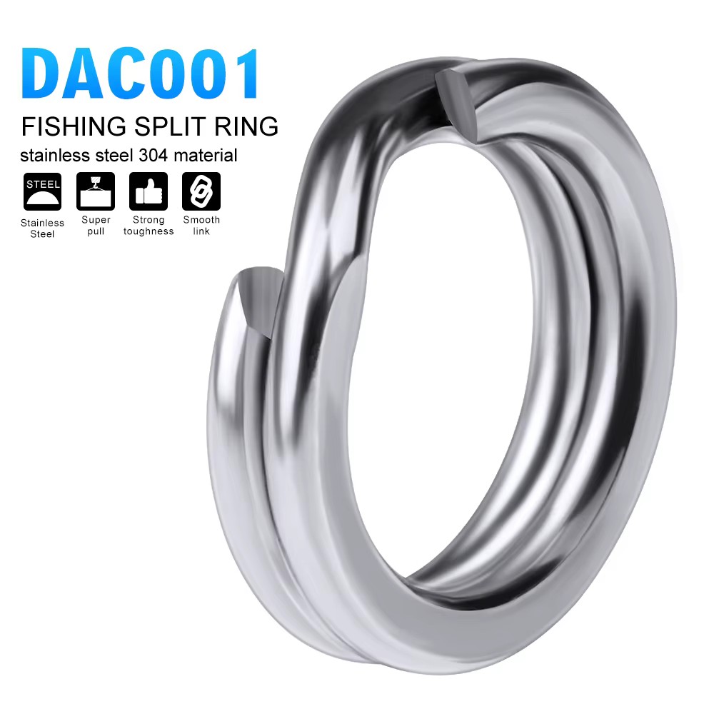 Anillos divididos de pesca en mano mostrando variedad de tamaños