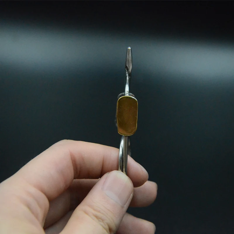 Alicates Hackle inglés – Clips inoxidables para atar moscas - imagen 2