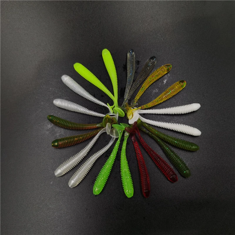 Señuelo blando de silicona para pesca de lubina en varios colores