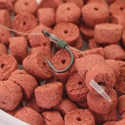 Método alimentador para carpa: banda de cebo, parada nailon y pellets