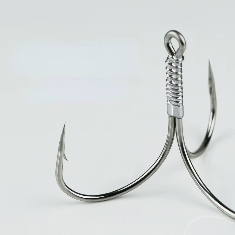 Anzuelos triples de acero alto en carbono con púas para pesca marina - imagen 4